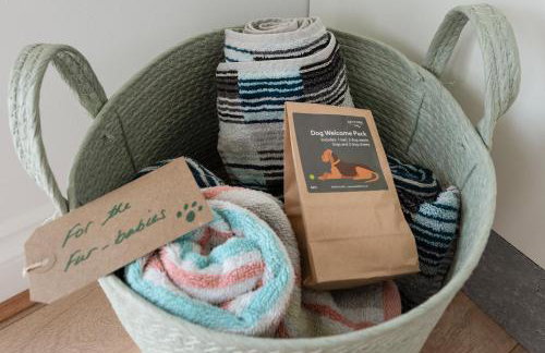 Farmhouse Apartment with Paddock & Orchard Views - Foto 18