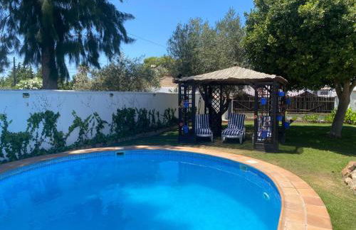 Gran Casa con Piscina Privada by Chiclana Dreams - Foto 36