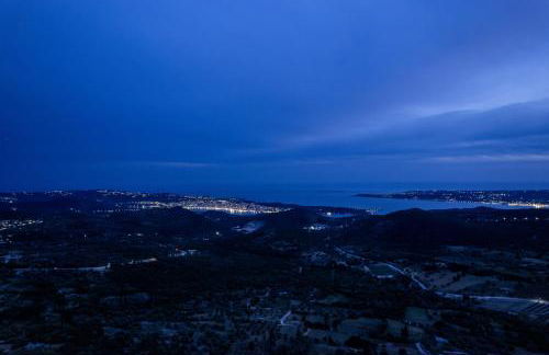 V&V Boutique Villa - Photo 41