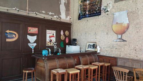 Grande maison familiale plein centre vieux Laval - Foto 5