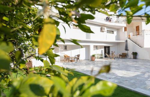 Garden Apartment in Amarynthos II - Photo 27