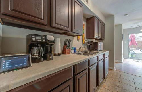 Frenchmen St Townhome - Foto 8