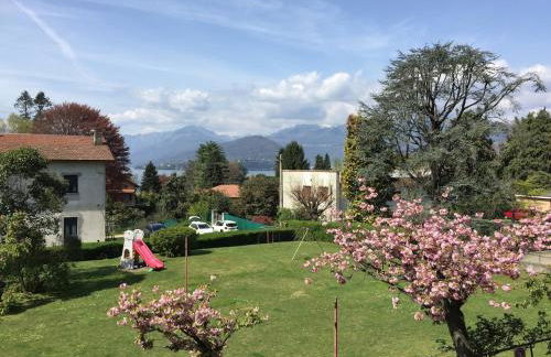 Cerro Lake view perfect for families, walk to the beach! - Photo 17