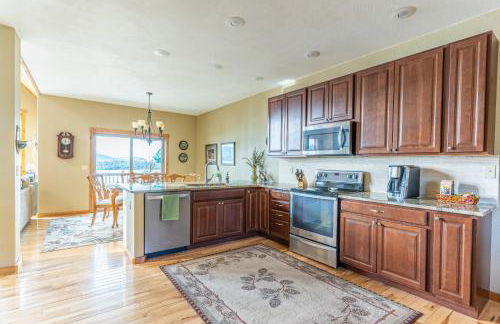 Breathtaking Mtn and Lake Views! Glacier Country Gem - Foto 15