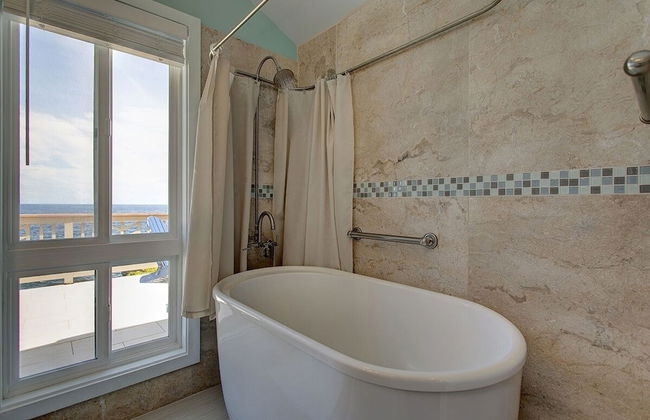 Paradise Ocean View 2 Bedroom Home by RedAwning - Photo 25