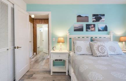 Beach Pines Bungalow by Avantstay Classic Cottage Steps to the Beach w/ Private Yard - Foto 28