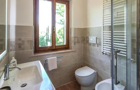 Beautiful Home In Preci With Wifi - Foto 16