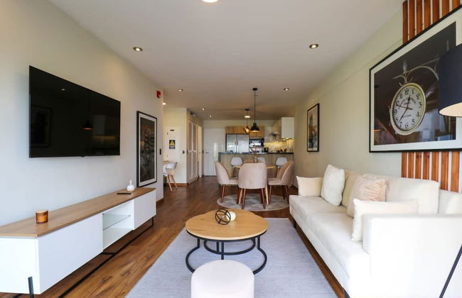 w Fascinating 1BR With Balcony in Miraflores - Photo 32