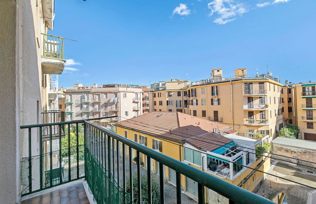 Domus 21 Near Alassio Beach - Photo 1