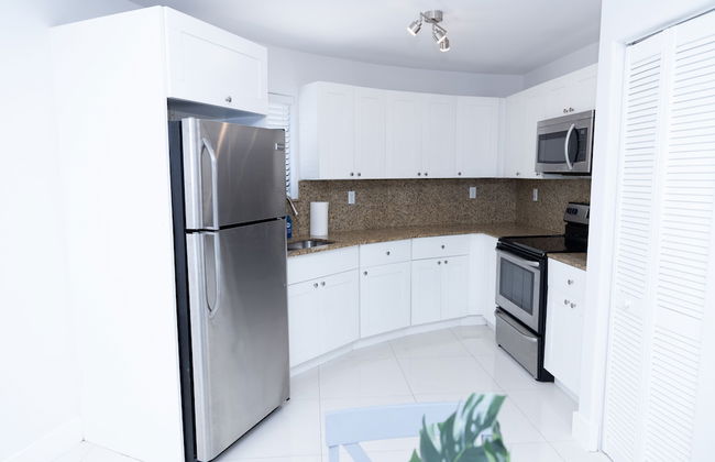 Little Habana Aparts close to Calle 8 - Foto 31