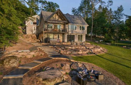 Lakeside Lodge with Studio Apartment - Foto 29