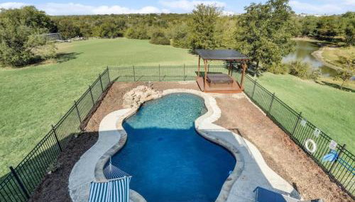 Modern Home - 1 Acre Lot w Pool Patios Jacuzzi - Foto 2