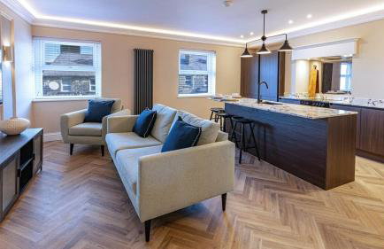 Cheltenham Loft - Photo 9