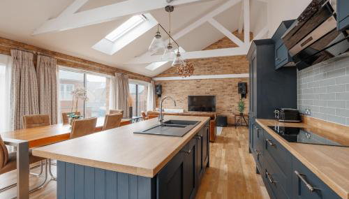 Chalice Close by Grandeur Property - Foto 3