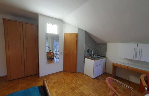 ABM Apartment 32 - Photo 5