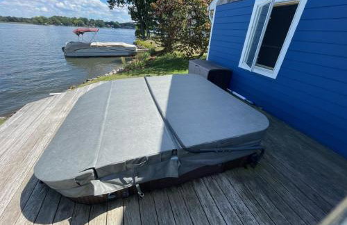 Cozy Pet-Friendly Condo l Pool l Dock l Walk to Parks - Foto 35