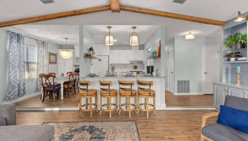 Fanta Sea - Private Seasonal Hot Tub, Game Room, Walk to Beach, Pets OK, & More! - Foto 4