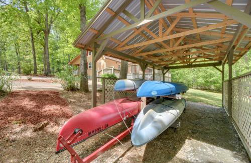 The Lake Place Cabin with Golf Cart and Free Kayaks! - Foto 29