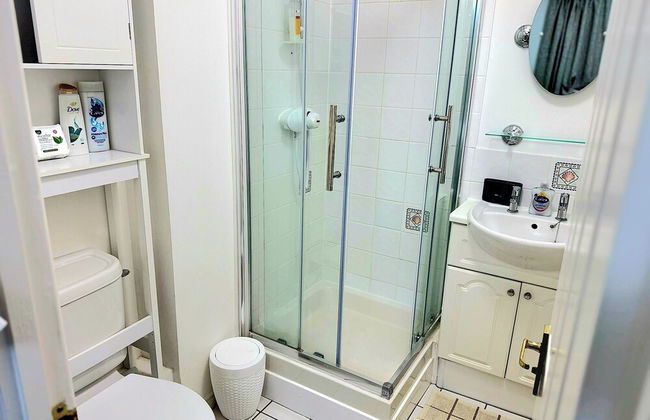 2 Bed-2 Bath-town Centre-free Parking - Photo 10