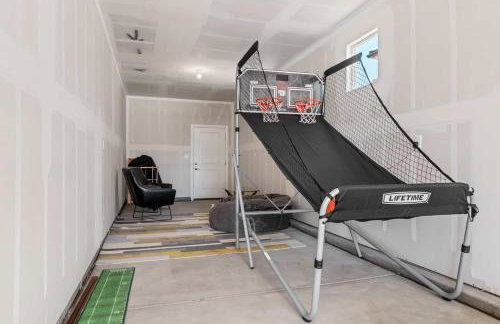 Family Desert Oasis home - Foto 24