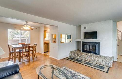 2 Mi to Hospitals Home with Private Yard in Aurora - Photo 3