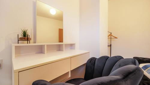 Next to station/stadium/the city - Foto 4