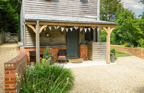 Priory Barn - Photo 22