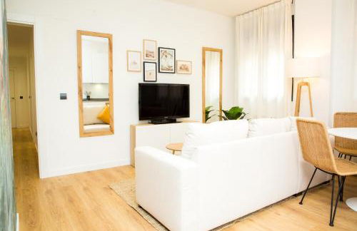 Luminoso Apartamento NUEZ - Zonas verdes, Wifi, Aparcamiento gratuito - Foto 1