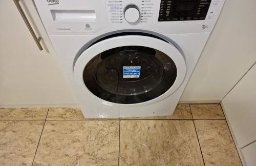 NightRest Homes 5 minutes to Luton Airport -Wifi - Free Parking -Luton - Foto 18