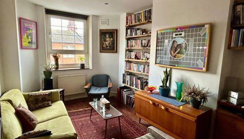 Open plan stylish urban flat - Photo 1