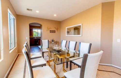 Heated Pool • Mini Golf • Huge Backyard • King Bed - Foto 55