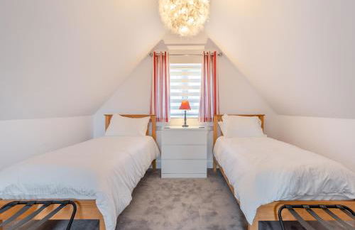 The Laurels - Photo 11