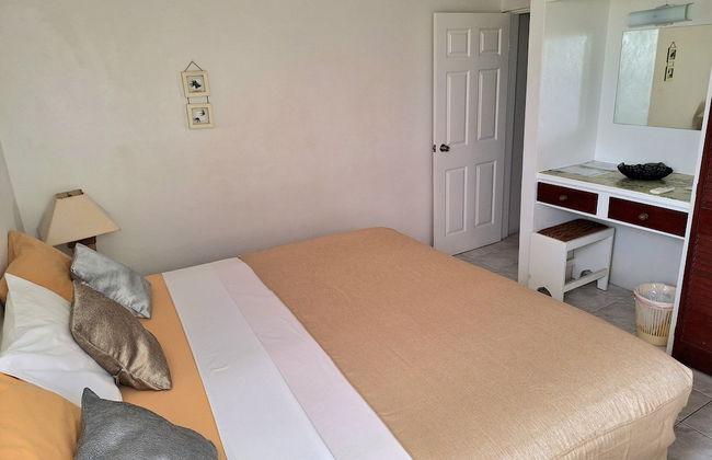 Cumber's Tropical Apartments - Foto 22