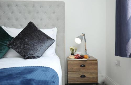 North Road By N And N Stays, perfect for contractor and corporate stays, Long Stays welcome, Free on street parking, WIFI, Near Gloucester Road - Foto 33