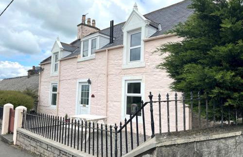 Spacious 3BR Cottage in Beautiful Rural Setting - Pass the Keys - Foto 1