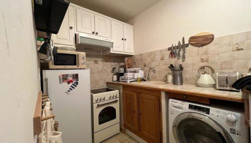 Beautiful studio terrace with Esparron lake view 4 people - Foto 4