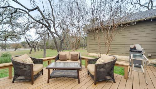 Serene Family Cottage with Deck and BBQ - Foto 2