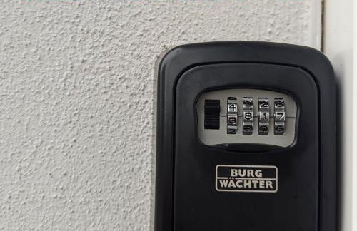 FeWo Urban Gotha-Apartment Ekhof- Am Schlosspark- Parken an der der Tür- Barrierefrei, 900 Meter zum Bahnhof - Wallbox - Foto 30