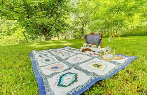 Pet-Friendly Smoky Mountain Getaway with Fire Pit! - Foto 37