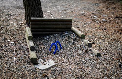 Romantic 1BR Cabin in Broken Bow HotTub, FirePit - Foto 44