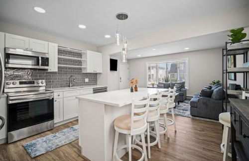 Full House 2 Blocks from Beach - Foto 12