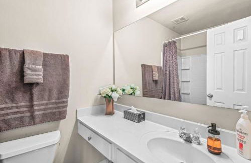 Charming MultiLevel 4 bedroom Townhouse - Foto 14