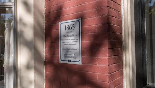 The 87th Townhome - Local Landmark Property - Foto 2