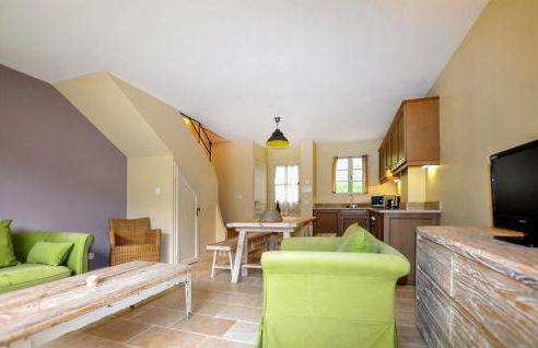 2 Bedroom Awesome Home In Saint-Laurent-De-La-Ca - Foto 11