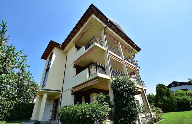 Apartment in a Prime Location on Lake Maggiore - Photo 37
