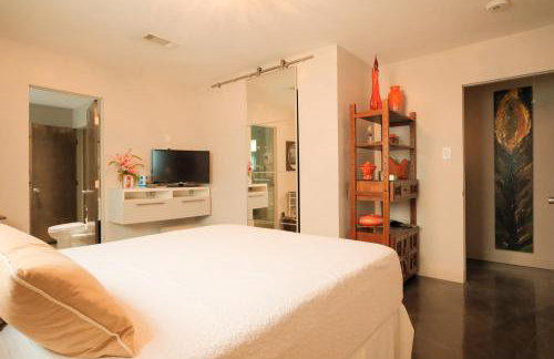 Luxe Dallas Estate Nearly Half Acre Skyline Views - Foto 31