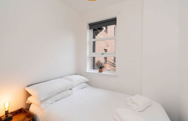 Bissets Bond - Converted Warehouse - Photo 6