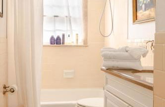 Cottage on King Charming Historic Leesburg Home - Foto 24