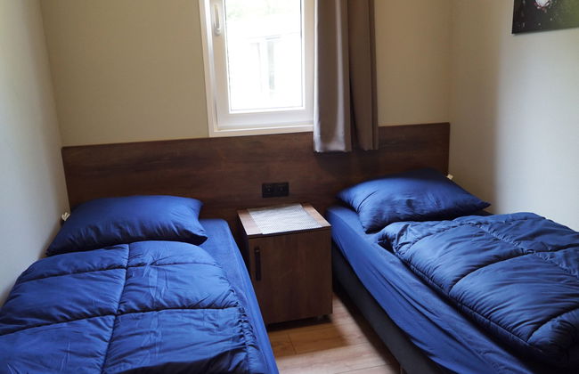 Modern Chalet With Dishwasher on a Holiday Park - Photo 12