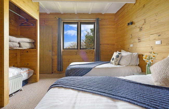 Mole Creek Cabins - Photo 8